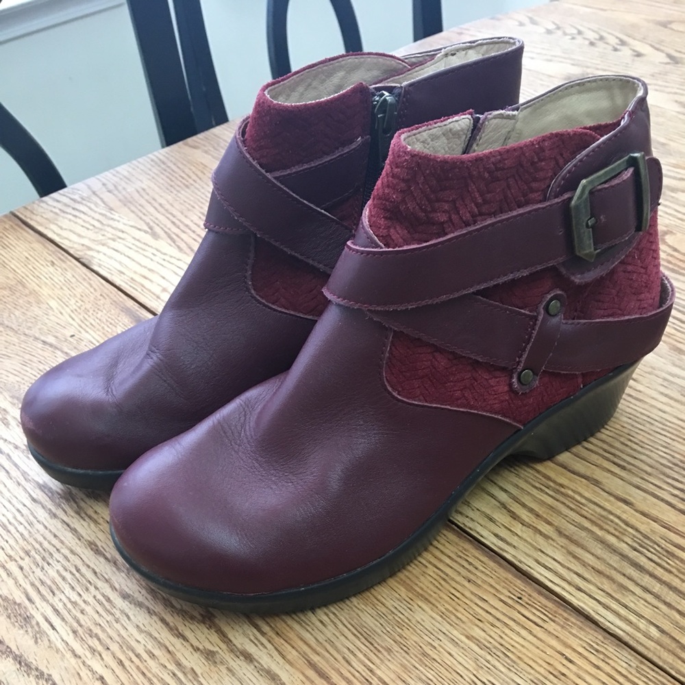 Alegria Eva fall burgundy booties boots 39 9